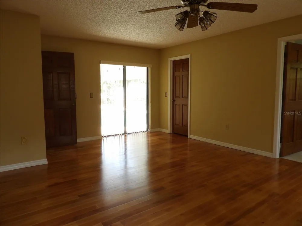 6282 FORESTWOOD DRIVE E Lakeland, FL 33811