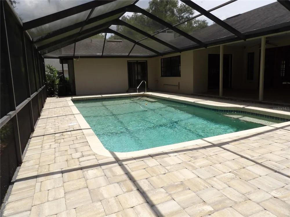 6282 FORESTWOOD DRIVE E Lakeland, FL 33811