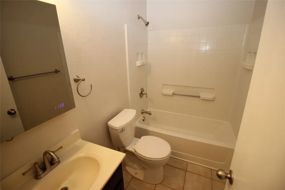 856 Mccully Street White Settlement, TX 76108