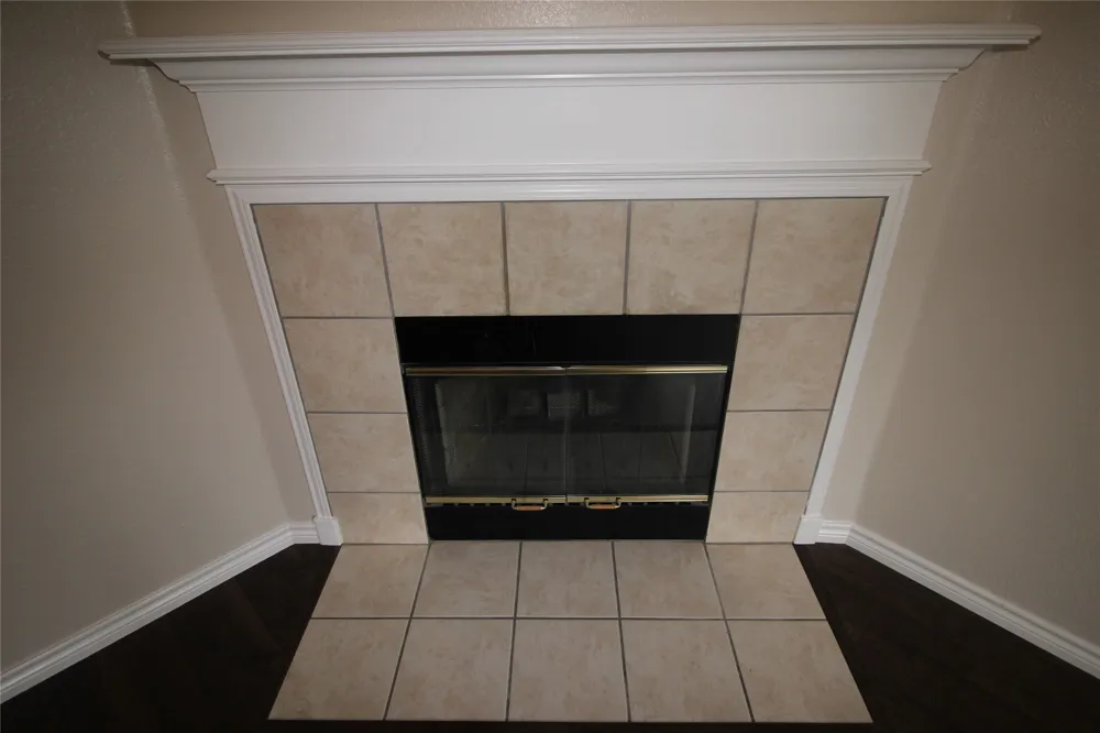 856 Mccully Street White Settlement, TX 76108