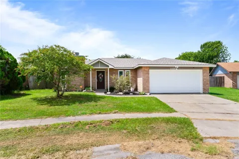2329 Redwood Lane