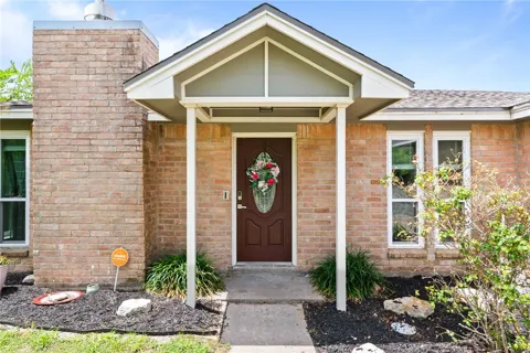 2329 Redwood Lane