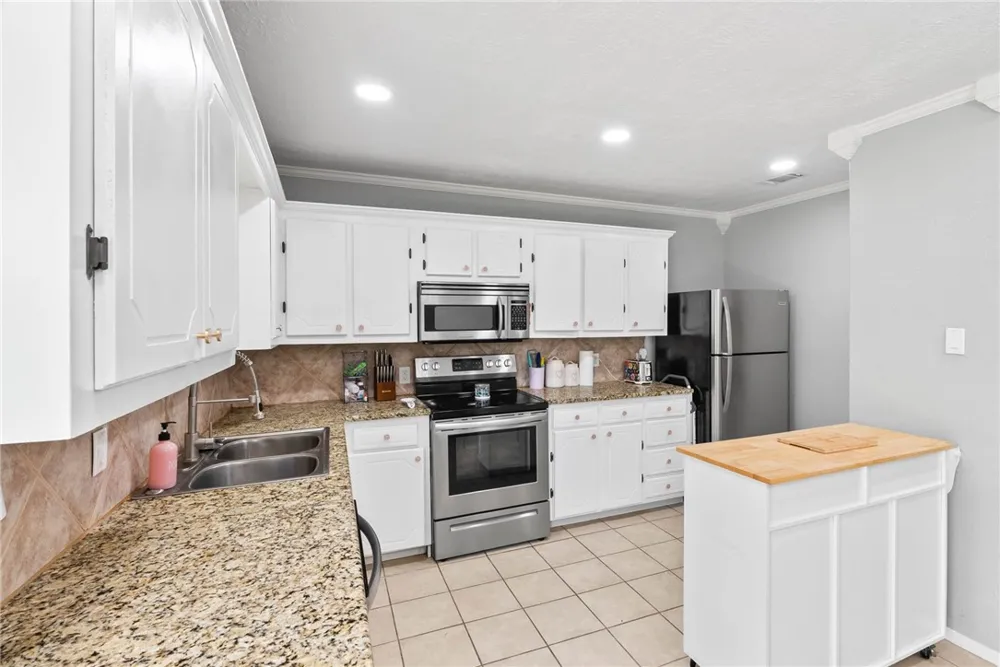 2329 Redwood Lane Ingleside, TX 78362