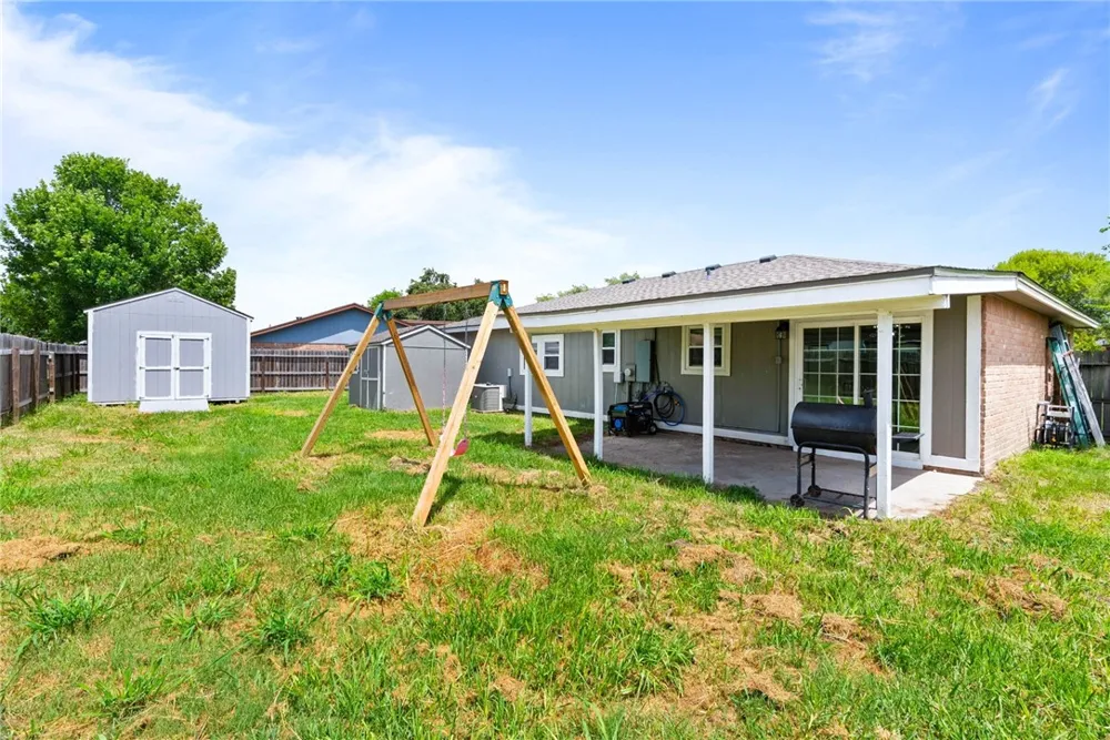 2329 Redwood Lane Ingleside, TX 78362