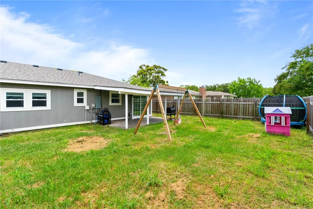 2329 Redwood Lane Ingleside, TX 78362
