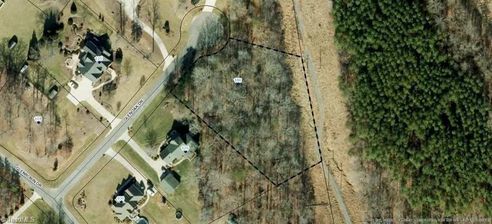 186 Glenoak Drive Eden, NC 27288