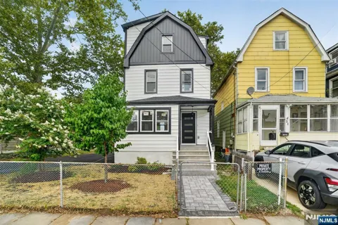 33 Race Street