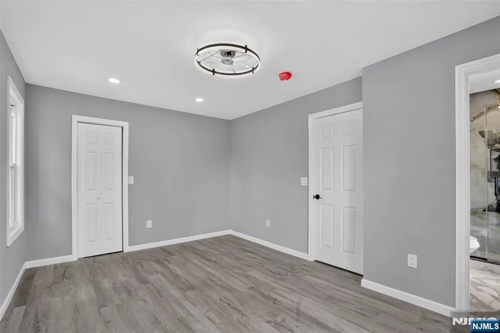 33 Race Street Bloomfield, NJ 07003