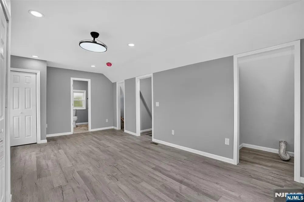 33 Race Street Bloomfield, NJ 07003