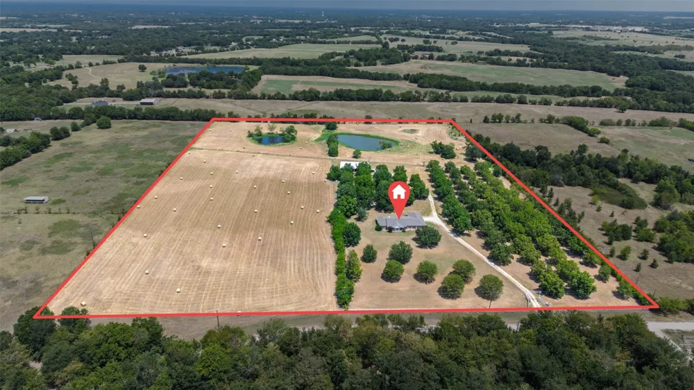 4886 White Rock Lone Oak, TX 75453