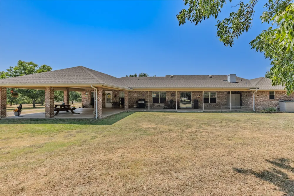 4886 White Rock Lone Oak, TX 75453