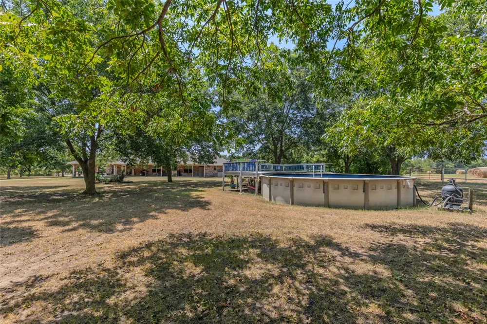 4886 White Rock Lone Oak, TX 75453