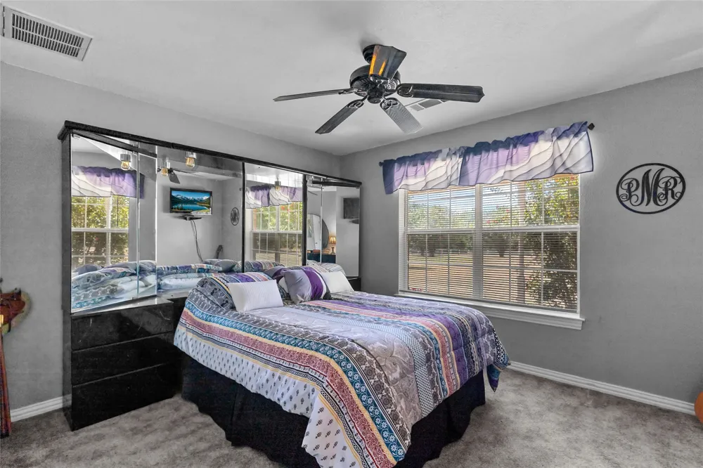 4886 White Rock Lone Oak, TX 75453