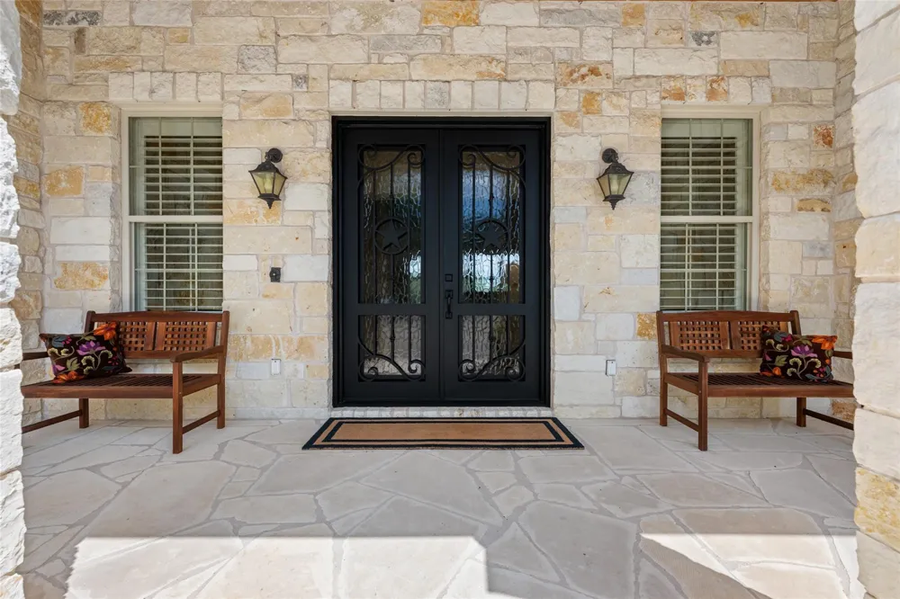27017 Masters Parkway Spicewood, TX 78669
