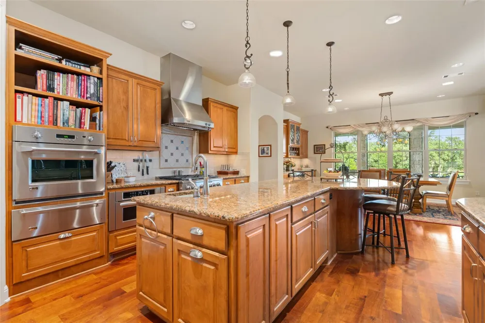 27017 Masters Parkway Spicewood, TX 78669