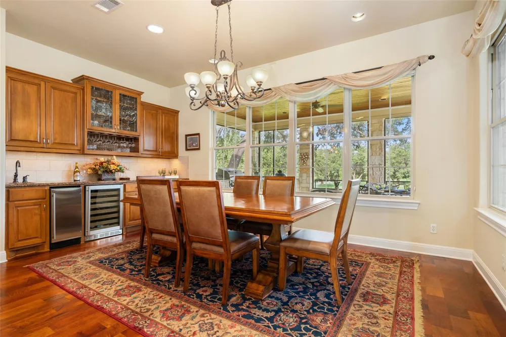 27017 Masters Parkway Spicewood, TX 78669