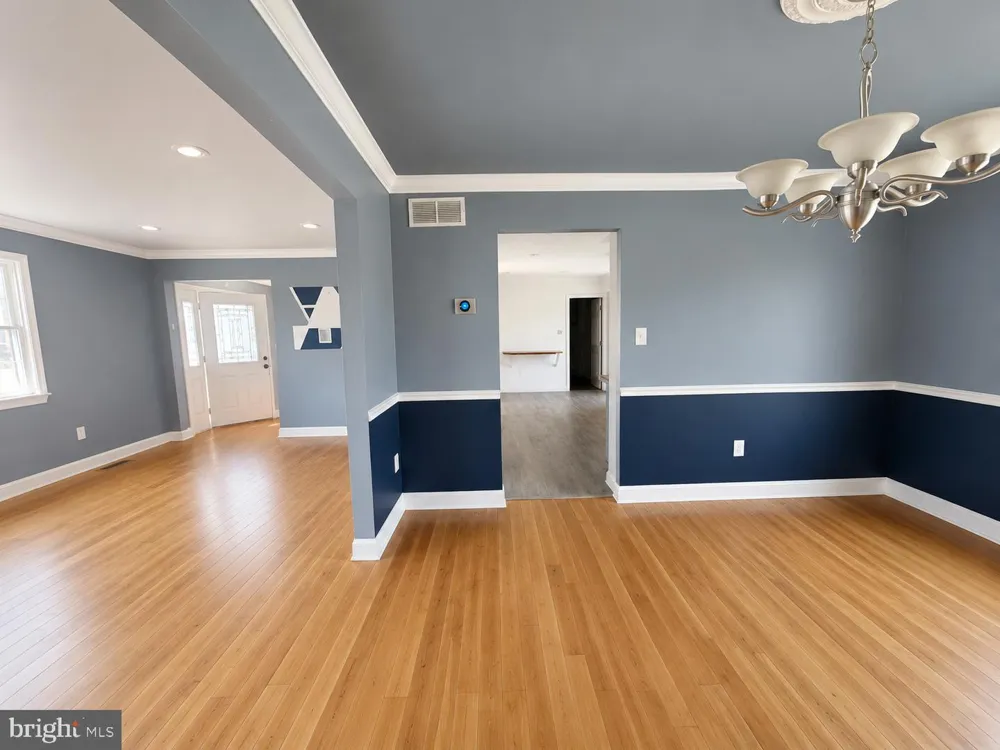 2017 CHESTNUT STREET Holmes, PA 19043