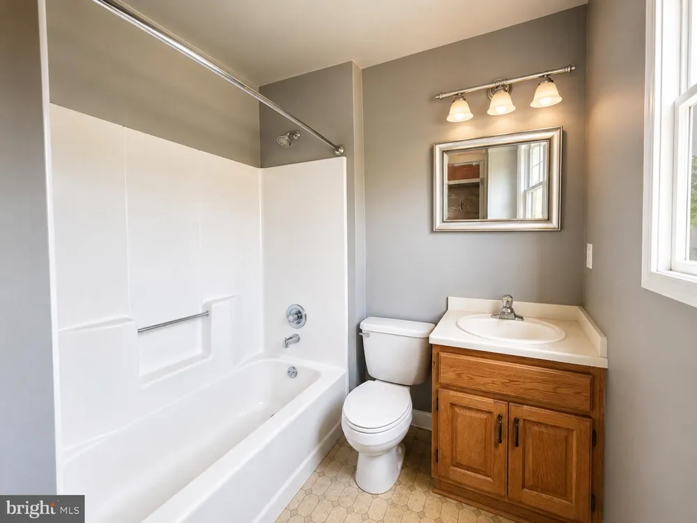 2017 CHESTNUT STREET Holmes, PA 19043