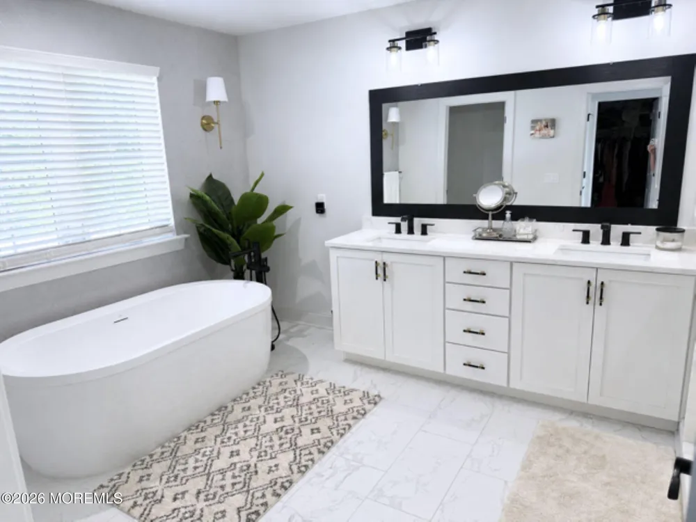 5 Blue Heron Lane West Creek, NJ 08092