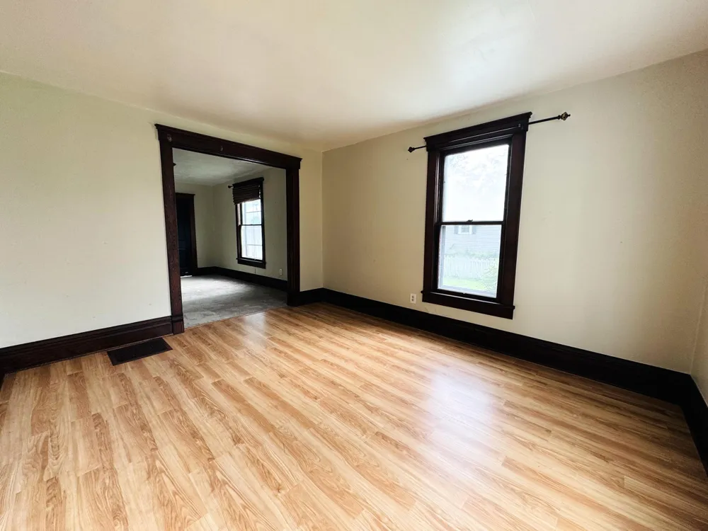 37 Lincoln Avenue Niles City, MI 49120