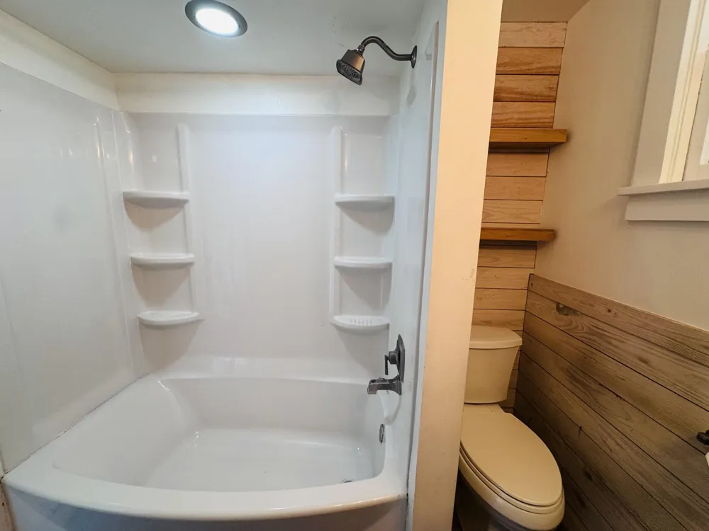 37 Lincoln Avenue Niles City, MI 49120