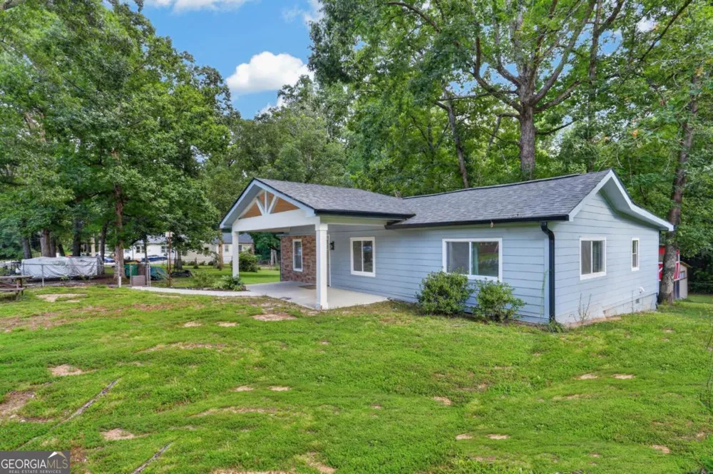 1374 Shangrila CIR Riverdale, GA 30296