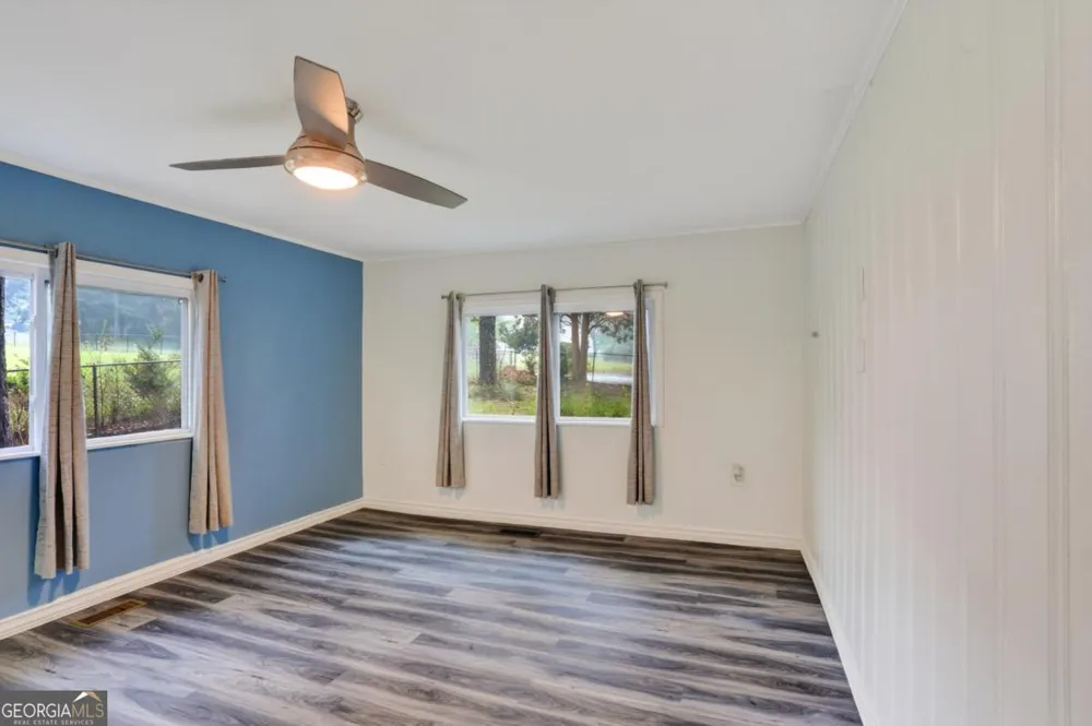 1374 Shangrila CIR Riverdale, GA 30296