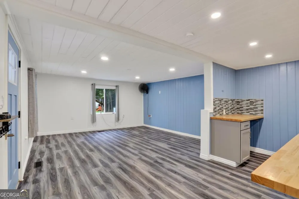 1374 Shangrila CIR Riverdale, GA 30296