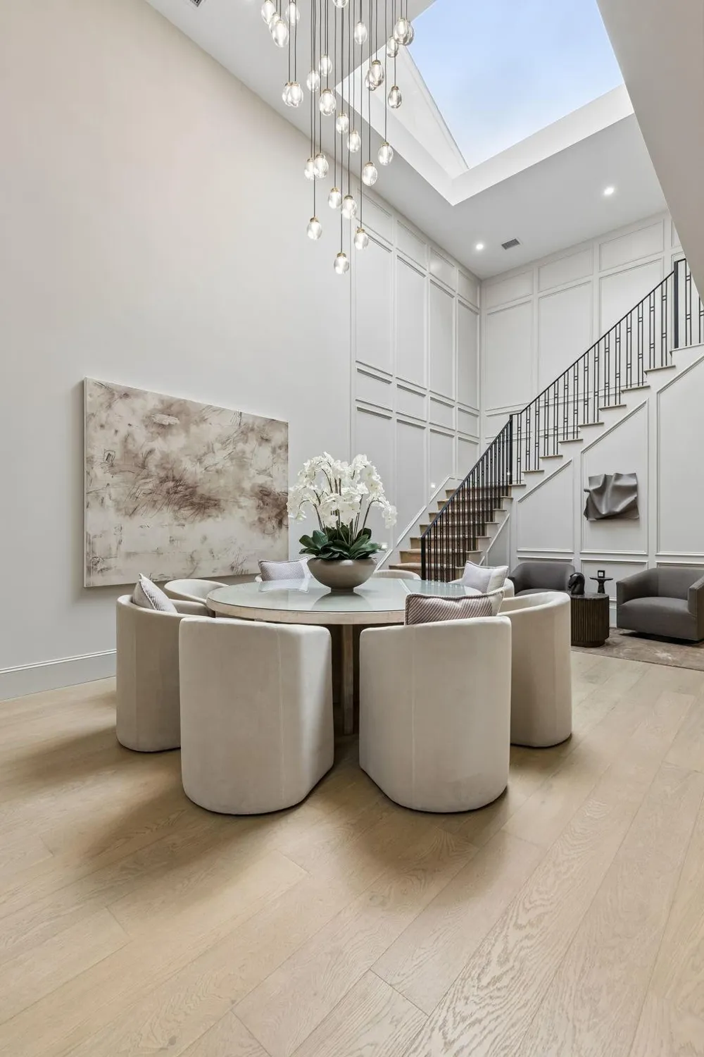 10 S Briar Hollow Lane #15 Houston, TX 77027