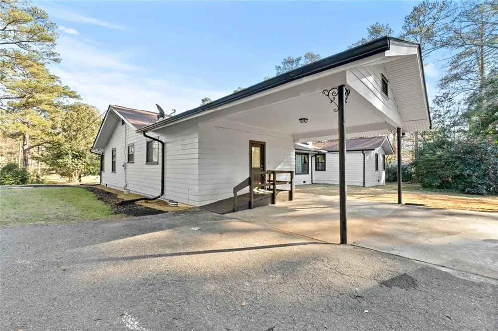 1099 Pine Valley Road Griffin, GA 30224