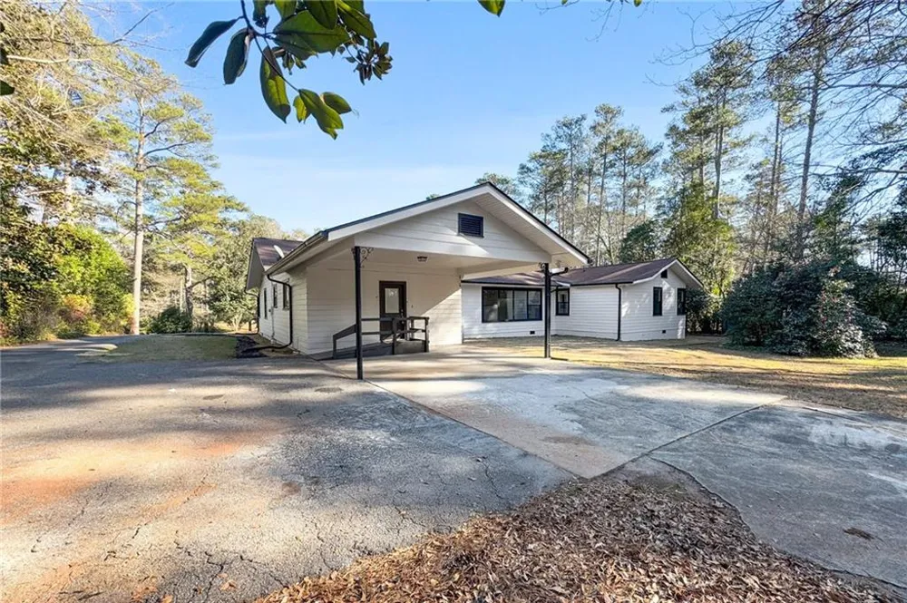 1099 Pine Valley Road Griffin, GA 30224