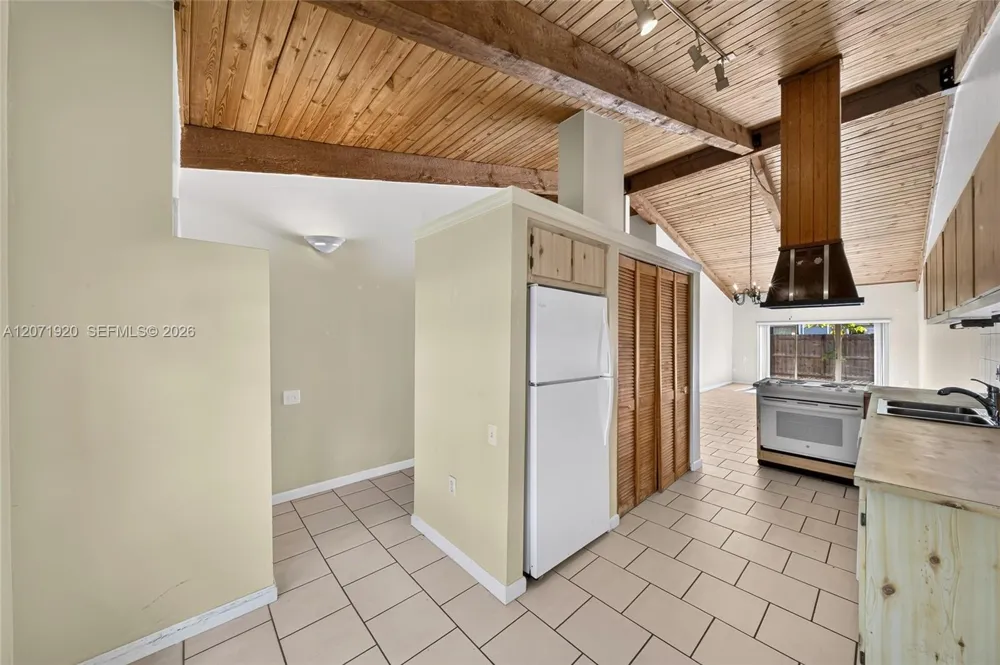 13504 SW 102nd Ln Miami, FL 33186