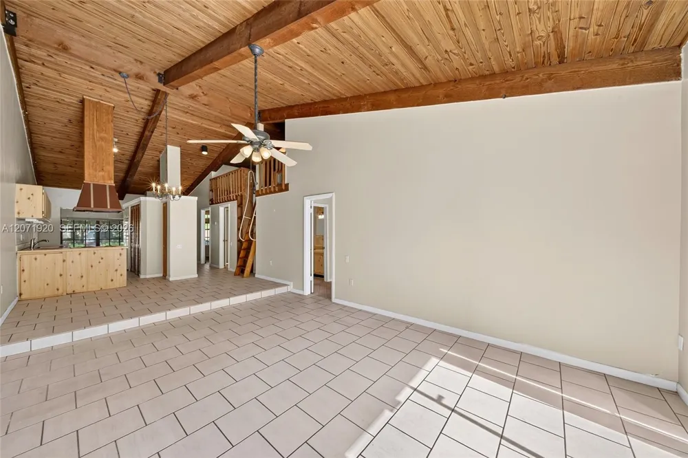 13504 SW 102nd Ln Miami, FL 33186