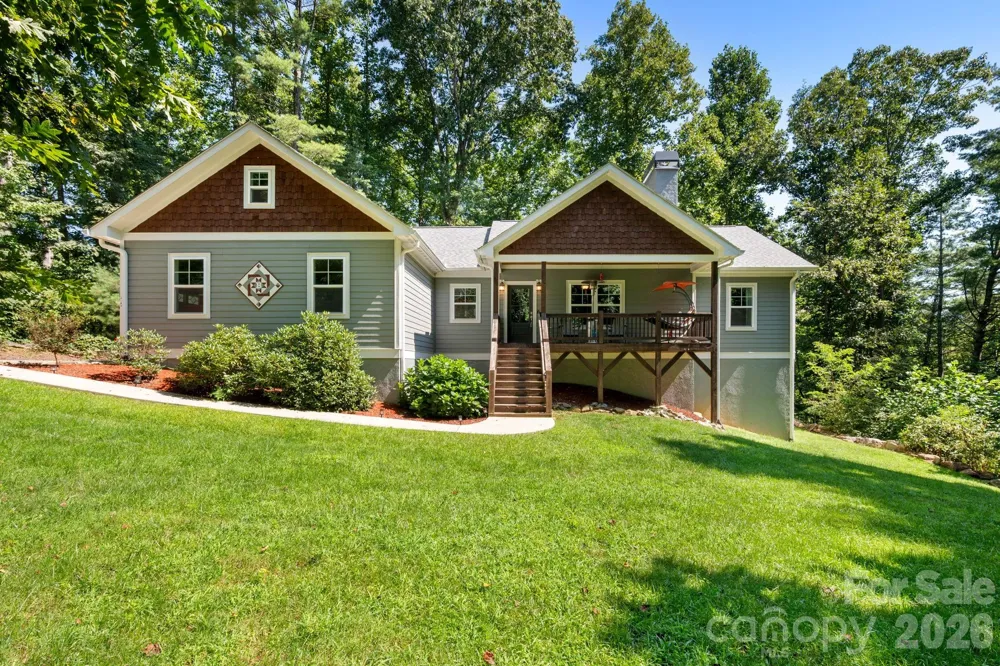 72 Summer Shade Court Hendersonville, NC 28792