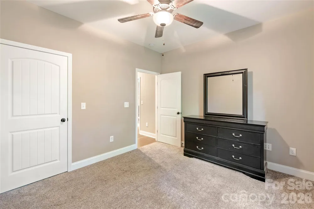 72 Summer Shade Court Hendersonville, NC 28792