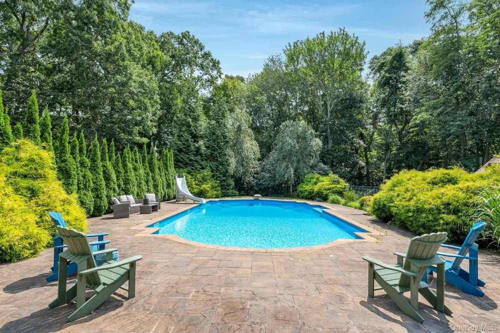 405 The Short Lane East Marion, NY 11939