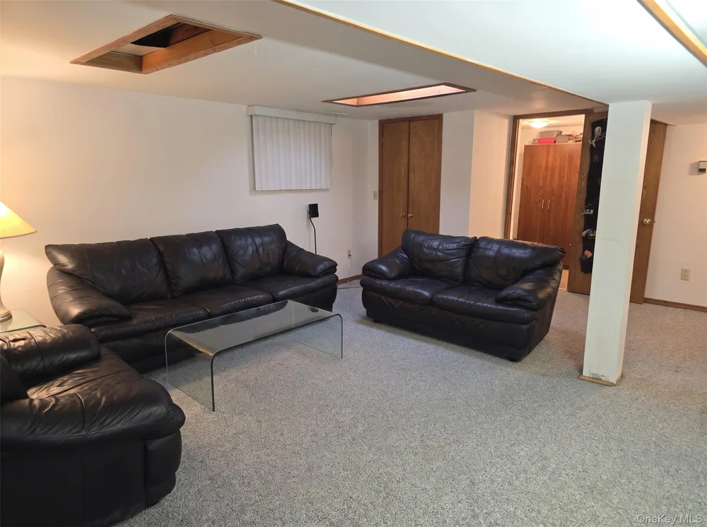 147 Miller Road Hicksville, NY 11801