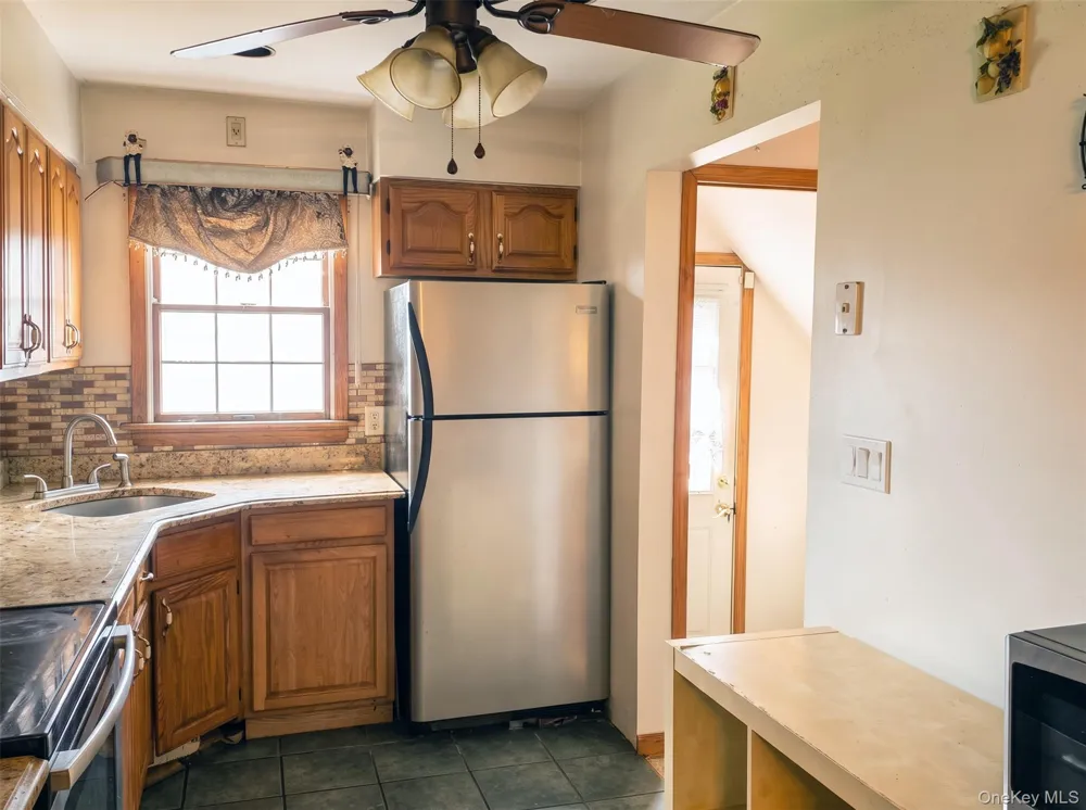 147 Miller Road Hicksville, NY 11801