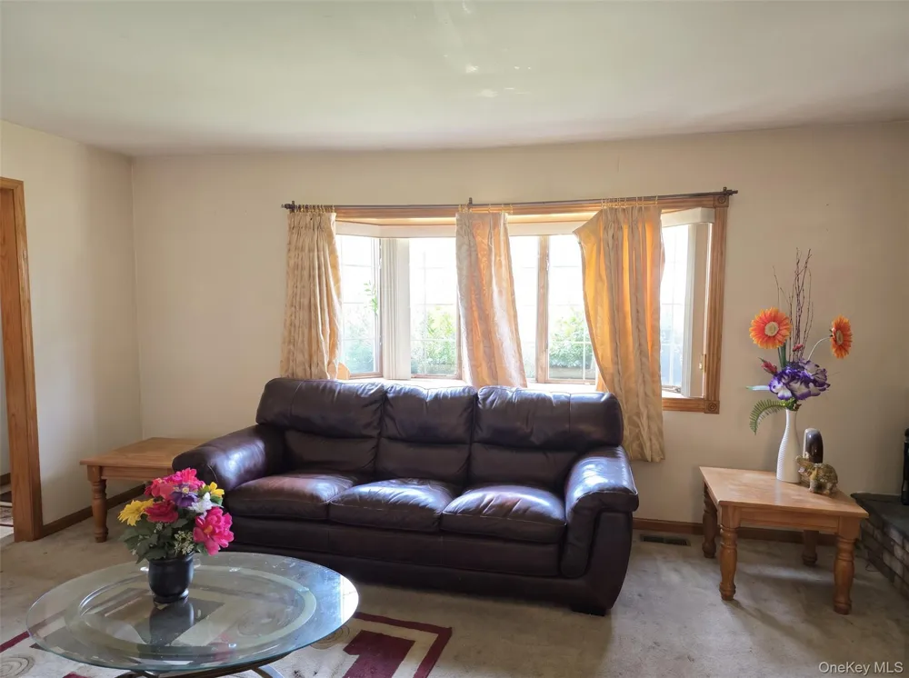 147 Miller Road Hicksville, NY 11801