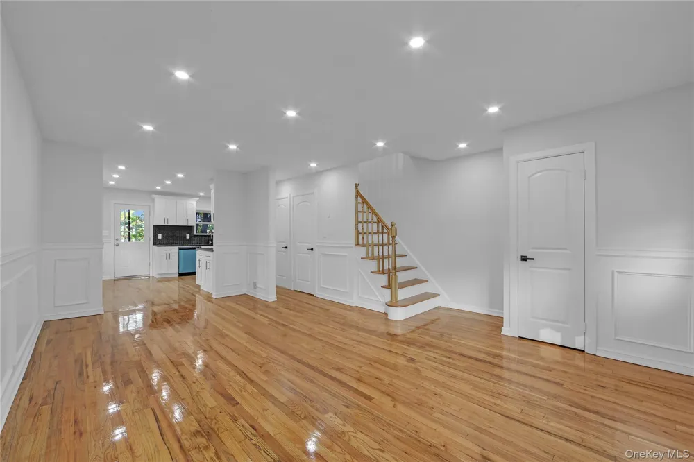 931 E 232nd Street Bronx, NY 10466
