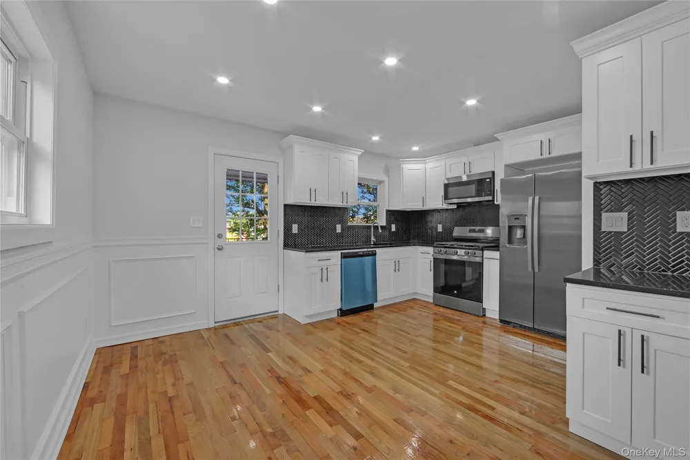 931 E 232nd Street Bronx, NY 10466