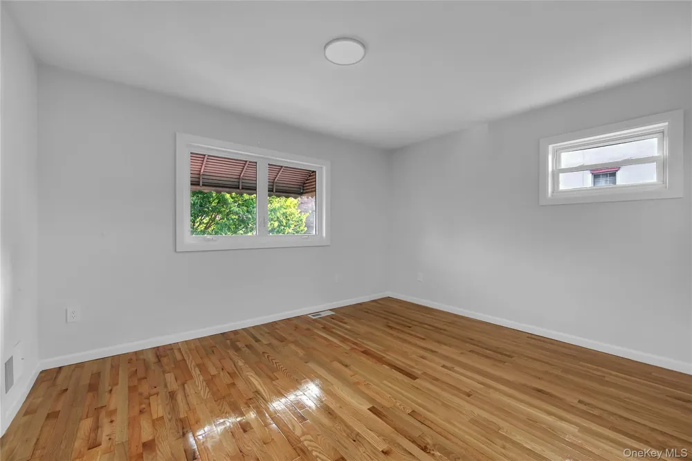 931 E 232nd Street Bronx, NY 10466