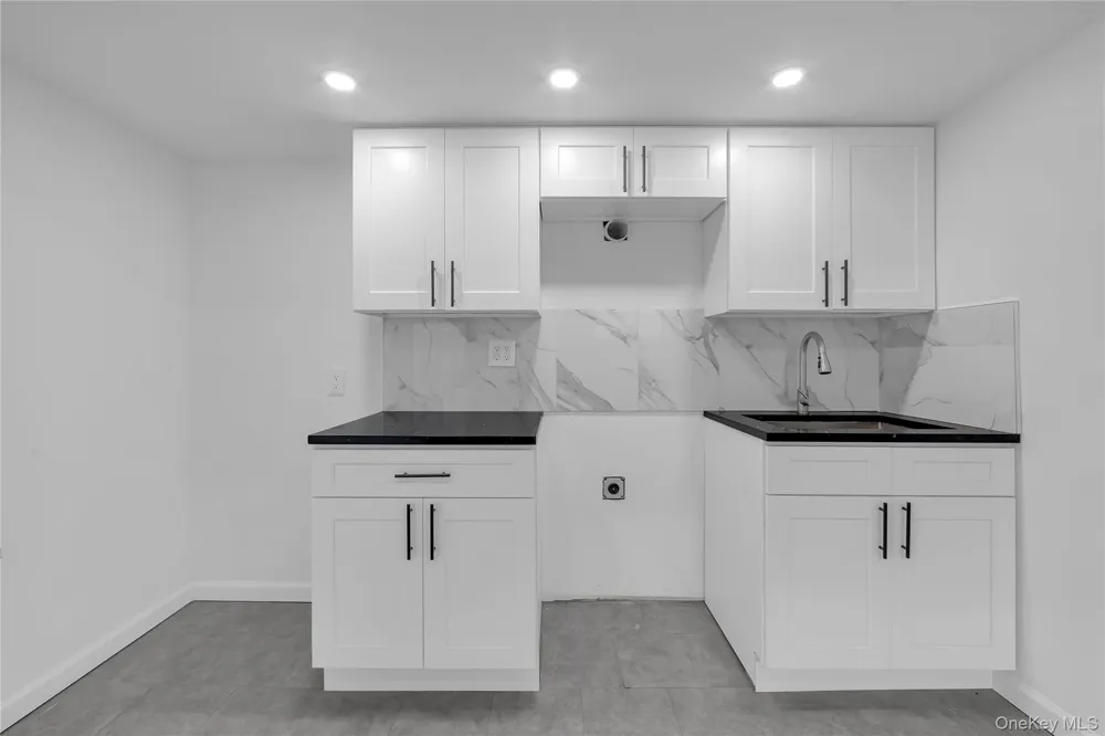 931 E 232nd Street Bronx, NY 10466