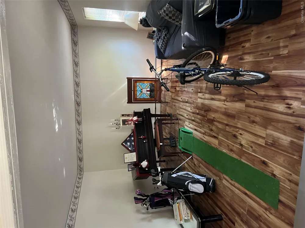 82 Chestnut Street Mount Sinai, NY 11766