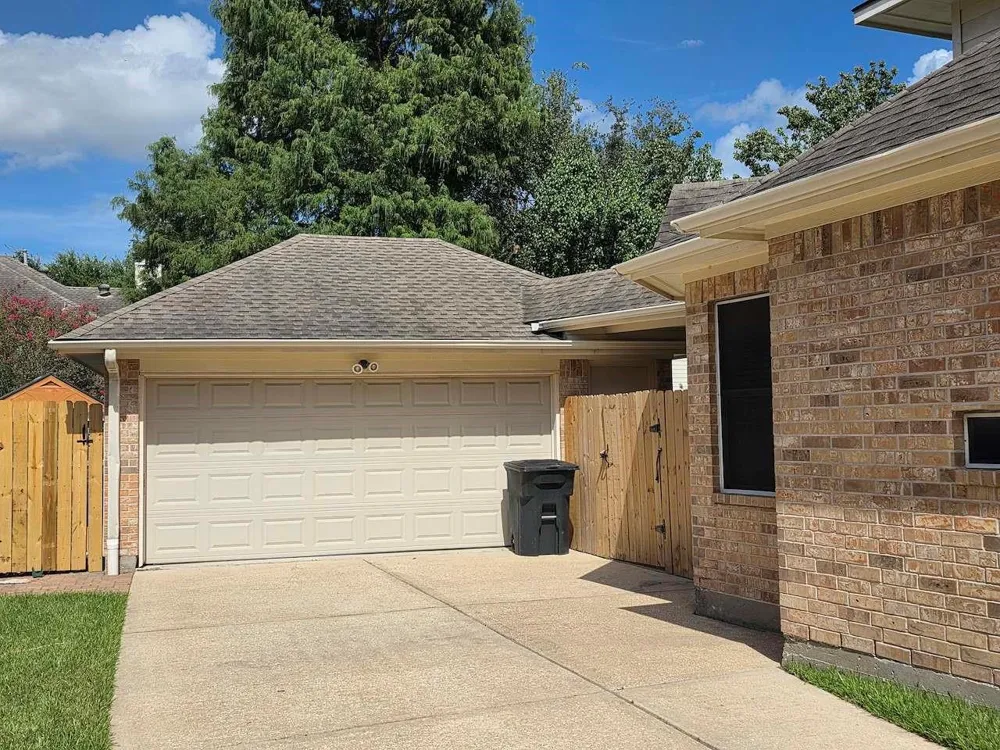 120 Emerald Cloud Lane League City, TX 77573