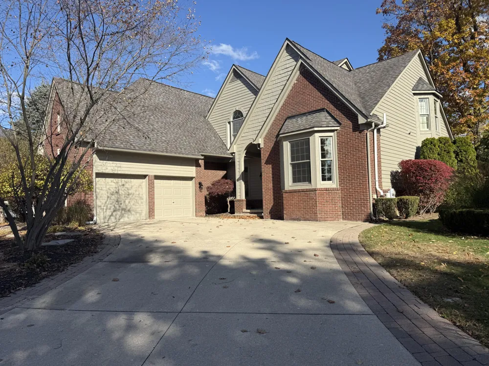 18145 Shoreline Court Northville, MI 48168