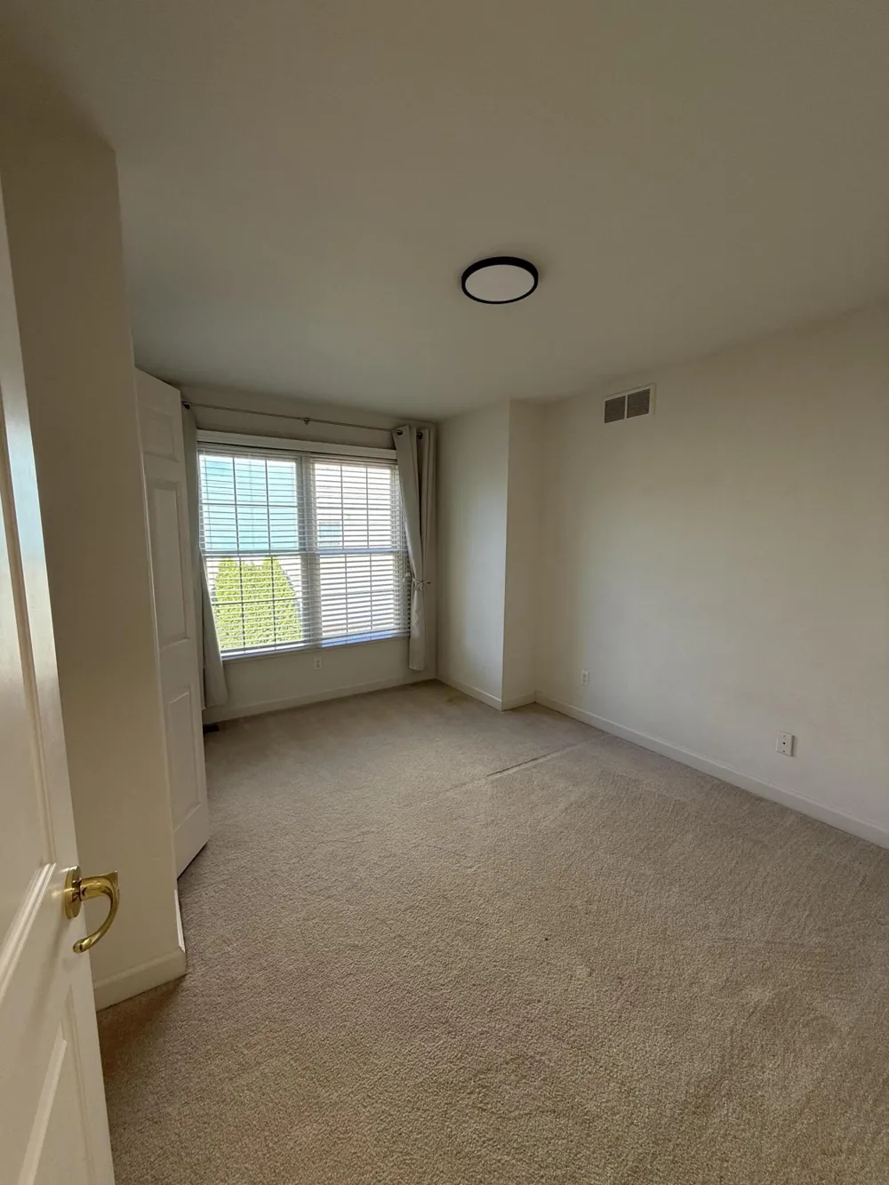 18145 Shoreline Court Northville, MI 48168