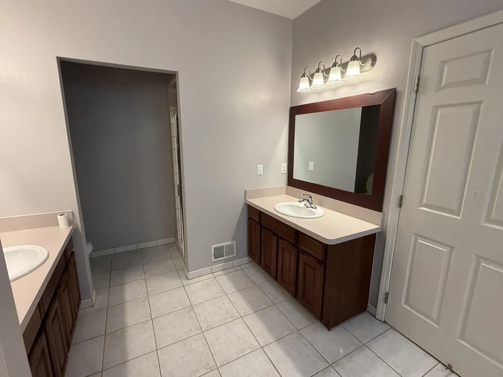 18145 Shoreline Court Northville, MI 48168