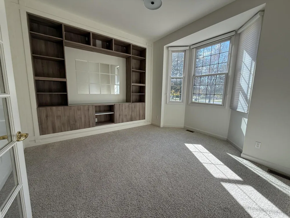 18145 Shoreline Court Northville, MI 48168