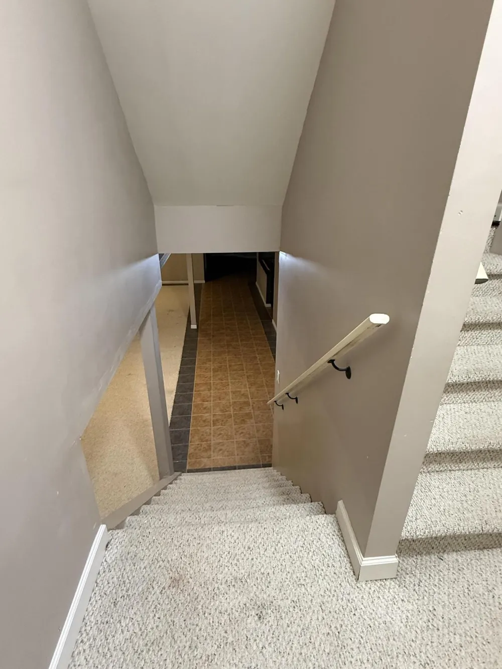 18145 Shoreline Court Northville, MI 48168